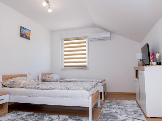 Apartmani Jezero Konjic Exteriér fotografie